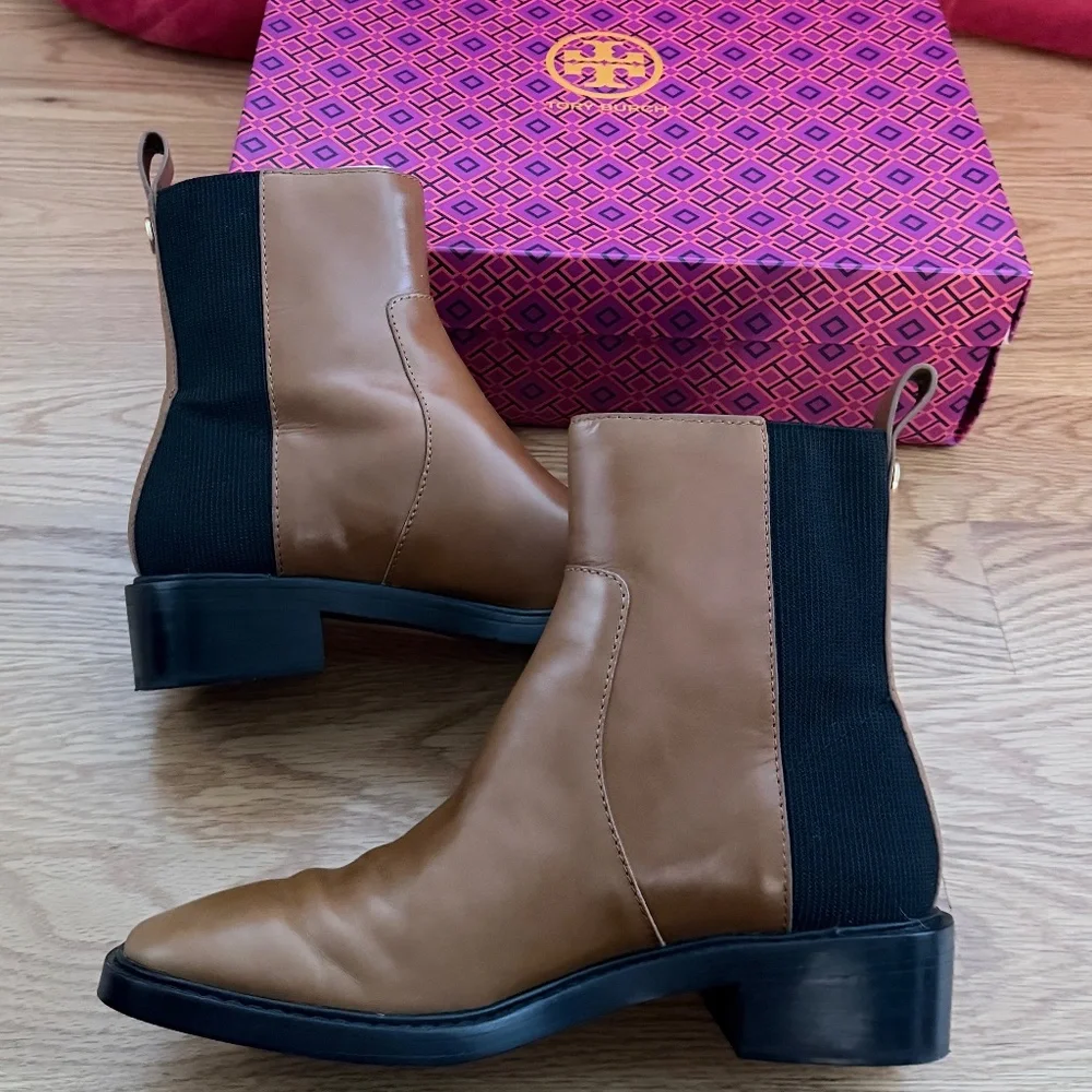 Tory Burch Chelsea Boot--Sierra Antik (8.5)